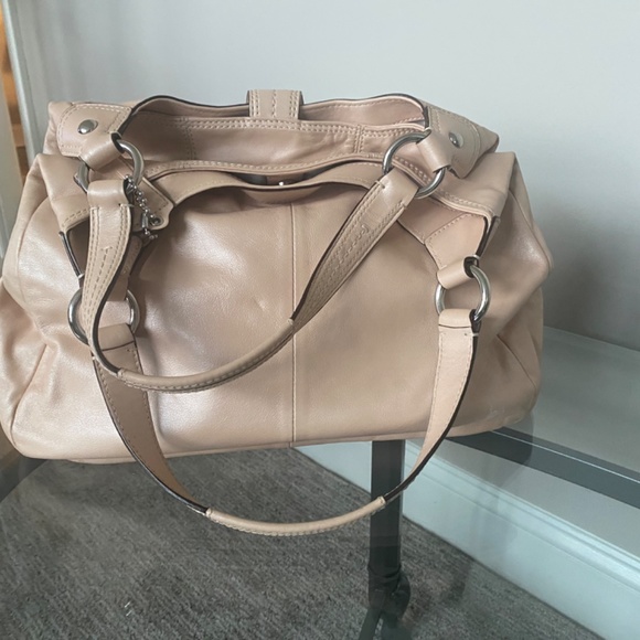 Coach purse - Picture 2 of 11